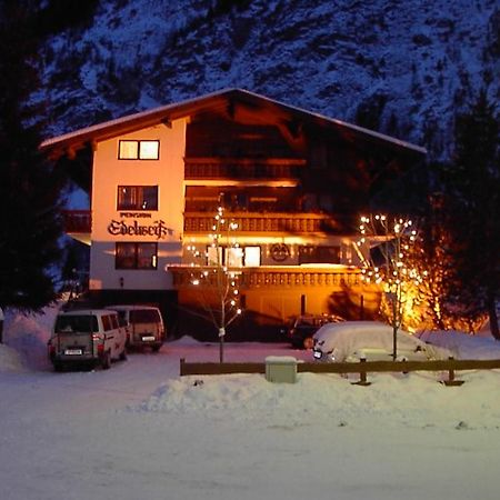 Pension Und Apartment Edelweiss Хайлигенблут Екстериор снимка