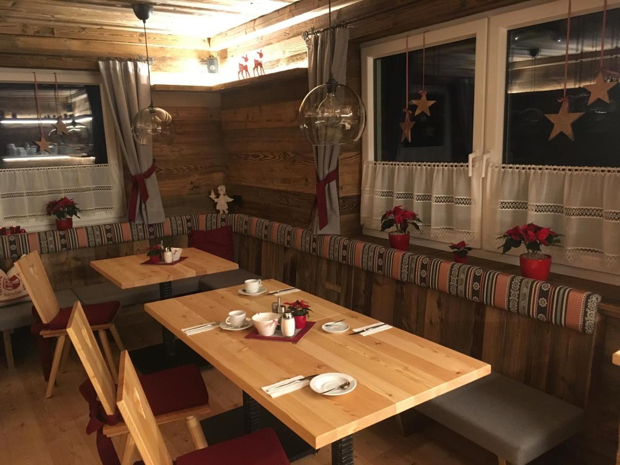 Pension Und Apartment Edelweiss Хайлигенблут Екстериор снимка